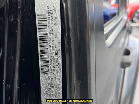 Used 2020 Jeep Wrangler Unlimited Sahara AWD/4WD image 12