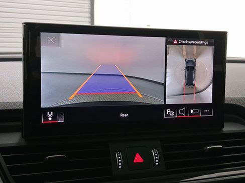 Used 2024 Audi Q5 e Prestige image 25