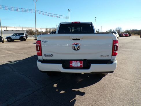 Used 2024 RAM 3500 Limited image 4