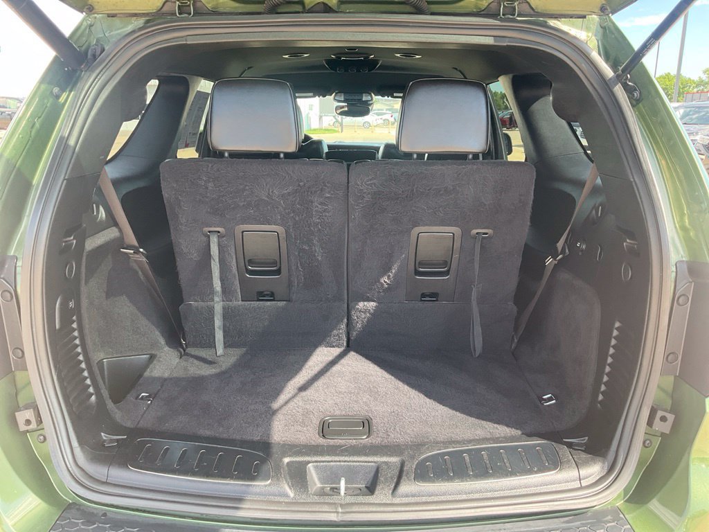 Used 2021 Dodge Durango R/T w/ Tow 'N Go Package AWD/4WD image 34