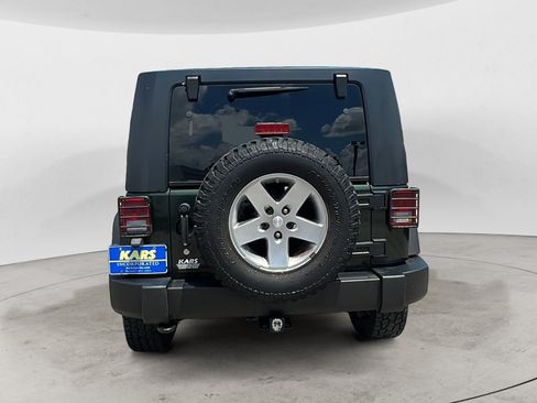 Used 2010 Jeep Wrangler Unlimited Rubicon w/ Trailer Tow Group AWD/4WD image 5
