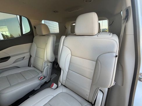 Used 2023 GMC Acadia Denali AWD/4WD image 10