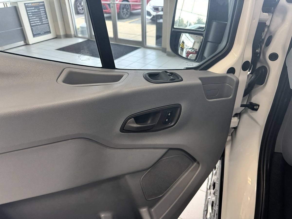 Used 2017 Ford Transit 150 148 Medium Roof RWD image 10