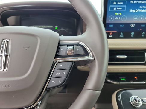 Certified 2023 Lincoln Nautilus Reserve w/ Equipment Group 202A image 25