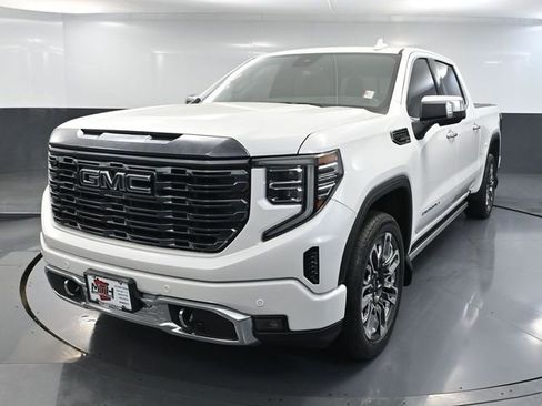 Used 2023 GMC Sierra 1500 Denali Ultimate image 13