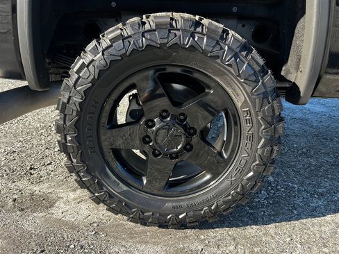 Used 2015 GMC Sierra 2500 Denali w/ Duramax Plus Package image 10