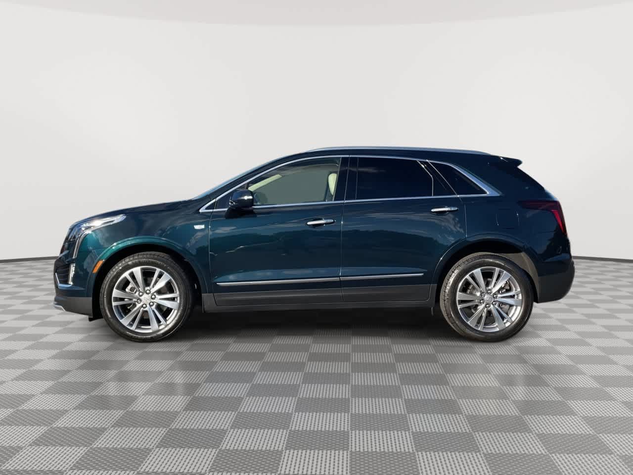 Used 2024 Cadillac XT5 Premium Luxury AWD/4WD image 5