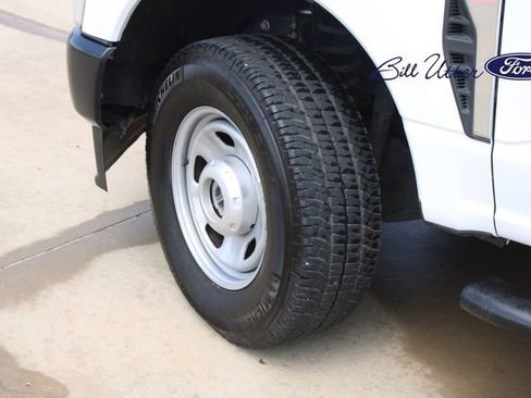 Used 2023 Ford F350 XL w/ FX4 Off-Road Package AWD/4WD image 9
