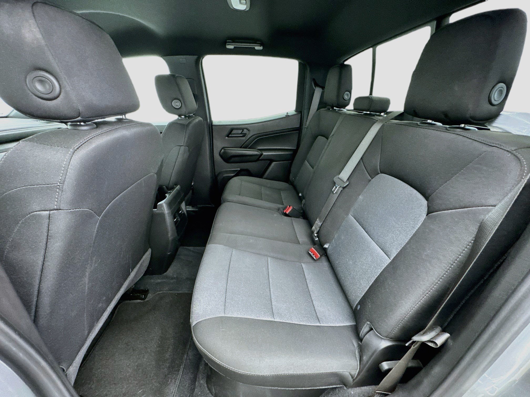 Used 2025 Chevrolet Colorado W/T w/ WT Convenience Package II RWD image 15