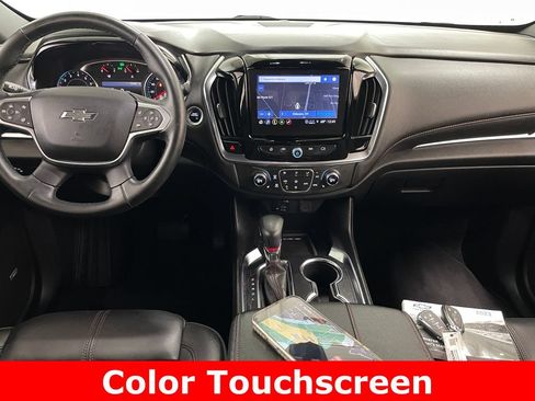 Used 2023 Chevrolet Traverse RS AWD/4WD image 2