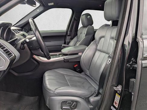 Used 2014 Land Rover Range Rover Sport HSE image 18