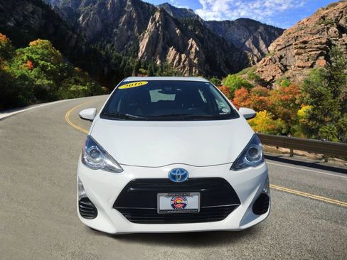 Used 2016 Toyota Prius C Three FWD image 6