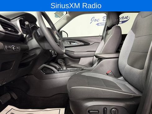 Used 2023 Chevrolet TrailBlazer LT AWD/4WD image 12