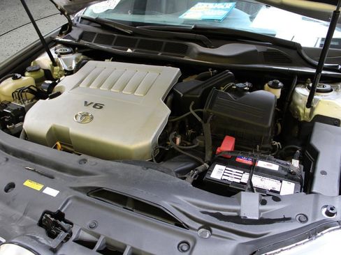 Used 2011 Toyota Avalon FWD image 44