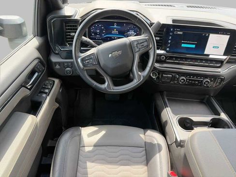 Used 2025 Chevrolet Silverado 2500 ZR2 AWD/4WD image 10