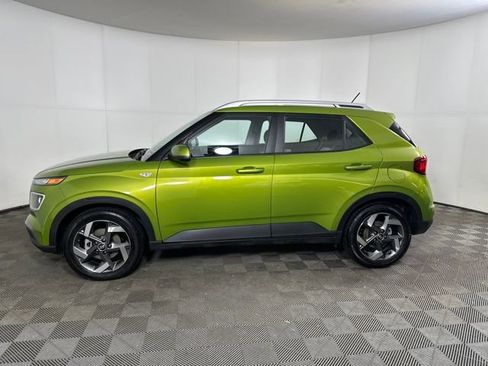 Certified 2023 Hyundai Venue SEL w/ Cargo Package image 6