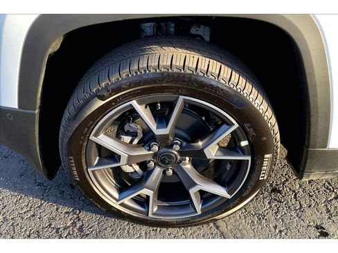 New 2026 Jeep Cherokee Overland w/ Trailer Tow Group image 13