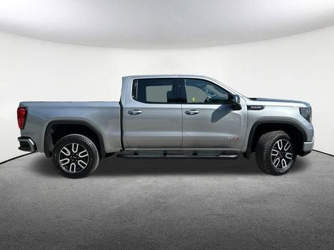 Used 2023 GMC Sierra 1500 AT4 w/ Technology Package AWD/4WD image 15