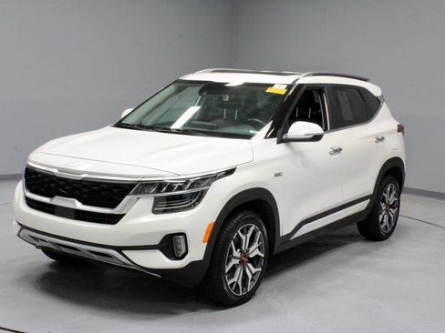 Used 2023 Kia Seltos SX w/ SX Sunroof Package AWD/4WD image 9