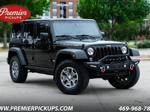 Used 2014 Jeep Wrangler Unlimited Rubicon w/ Connectivity Group AWD/4WD image 1