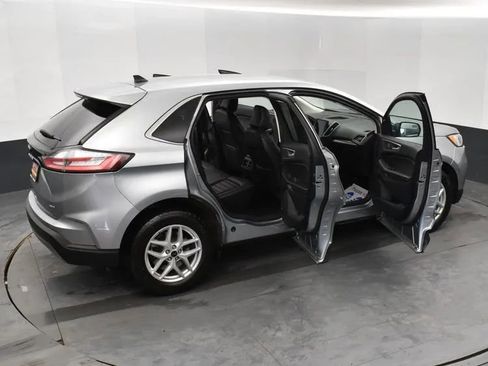 Used 2024 Ford Edge SEL image 6