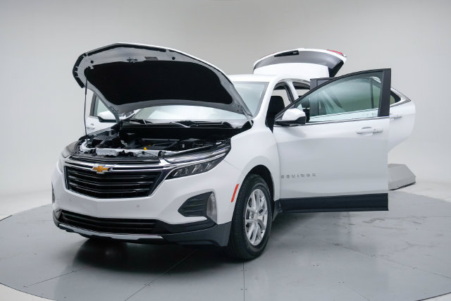 Used 2024 Chevrolet Equinox LT w/ LPO, Floor Liner Package FWD image 18