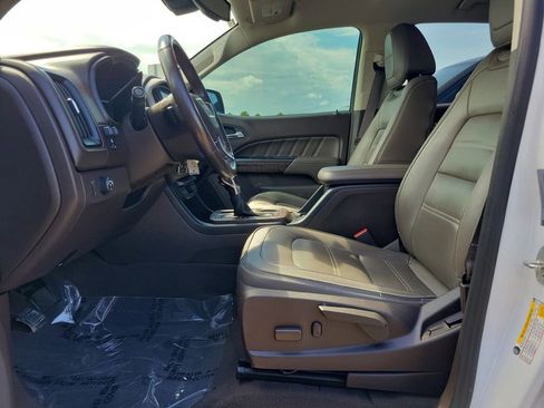 Used 2022 GMC Canyon Denali RWD image 15