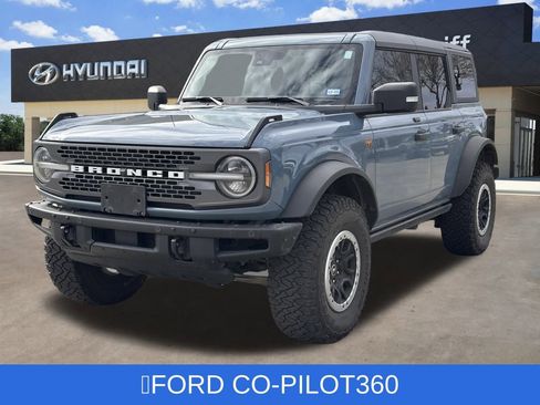 Used 2021 Ford Bronco Badlands image 4