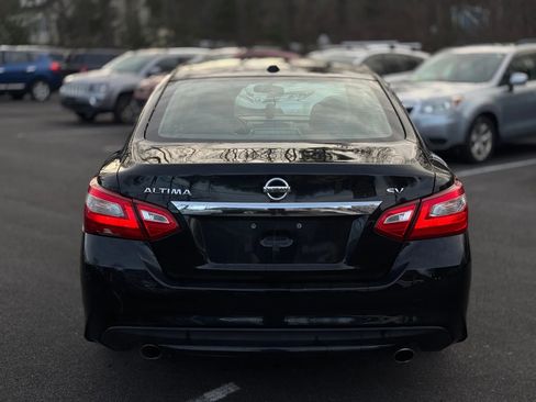 Used 2017 Nissan Altima 2.5 SV image 6
