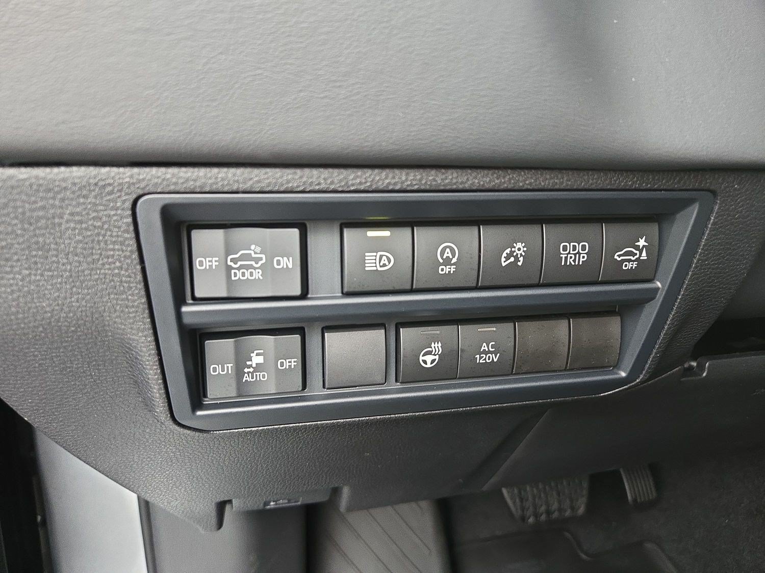 New 2026 Toyota Tundra Platinum AWD/4WD image 24
