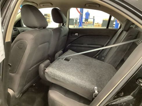 Used 2010 Ford Fusion SE FWD image 12