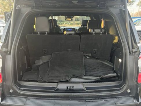 Used 2021 Ford Expedition Limited image 16