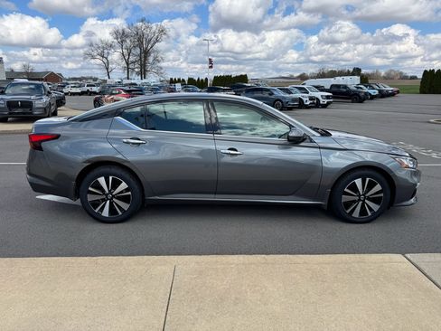 Used 2020 Nissan Altima 2.5 SL AWD/4WD image 9