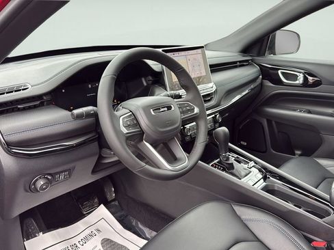 New 2026 Jeep Compass Limited w/ Sun, Sound & Navigation Group AWD/4WD image 23