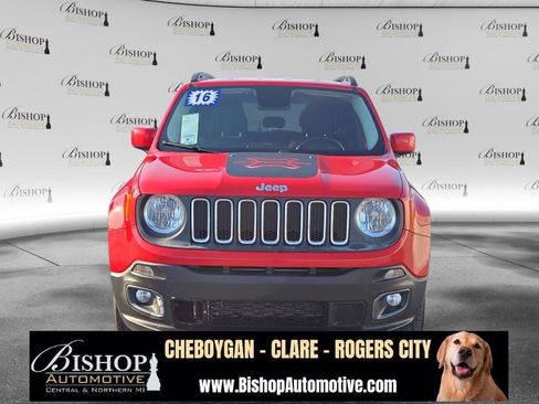 Used 2016 Jeep Renegade Latitude image 19