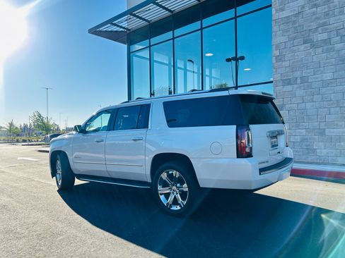Used 2020 GMC Yukon XL Denali w/ Open Road Package AWD/4WD image 6