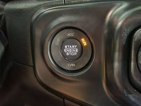 Used 2021 Jeep Wrangler Unlimited Sahara AWD/4WD image 41