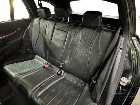 Used 2017 Mercedes-Benz E 400 4MATIC Wagon image 54