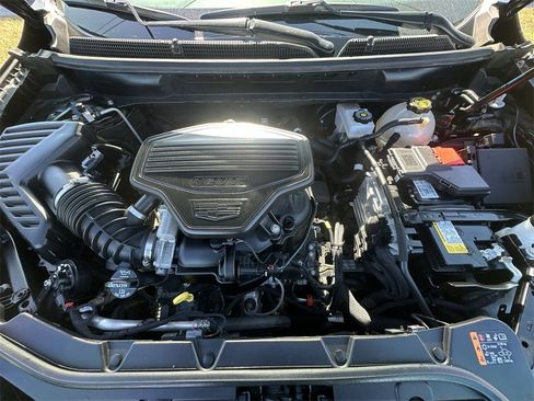 Used 2024 Cadillac XT5 Sportv image 26