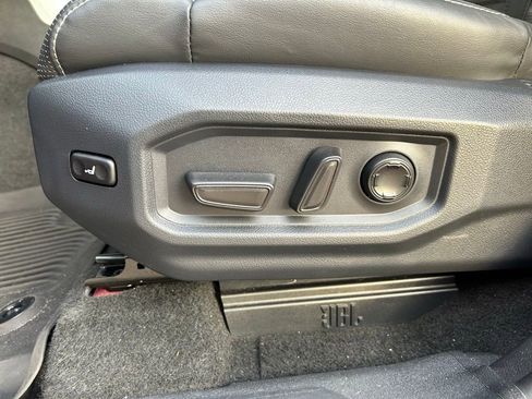 Used 2023 Toyota Sequoia Capstone AWD/4WD image 17