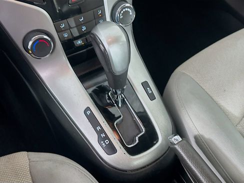 Used 2013 Chevrolet Cruze LT w/ Enhanced Safety Package FWD image 17