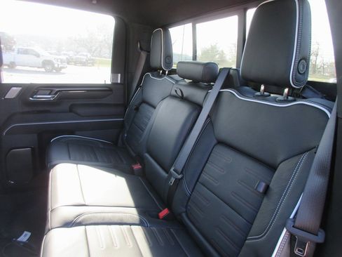 New 2026 GMC Sierra 2500 AT4X image 15