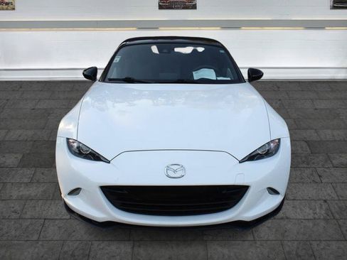 Used 2021 MAZDA MX-5 Miata Club RWD image 3
