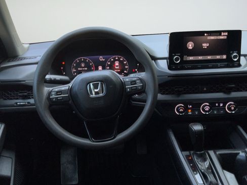 Used 2025 Honda Accord LX image 12