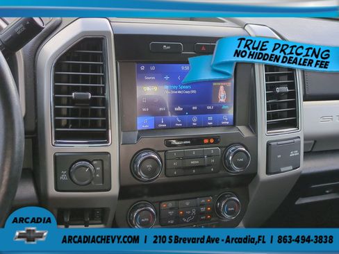 Used 2021 Ford F250 Lariat w/ Lariat Value Package AWD/4WD image 17