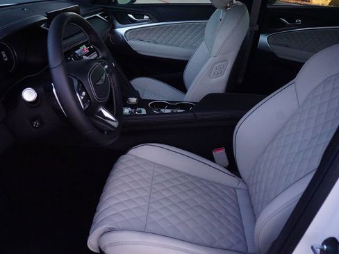 Certified 2025 Genesis G70 3.3T Advanced w/ Sport Prestige Package image 16