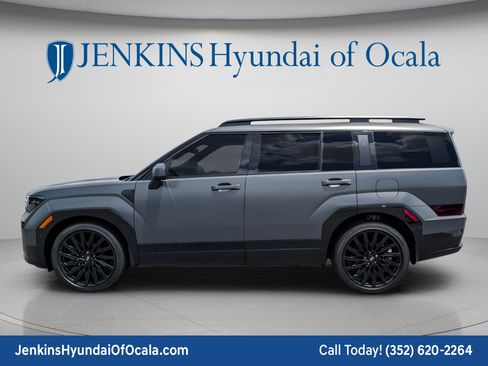 Used 2025 Hyundai Santa Fe Calligraphy FWD image 5