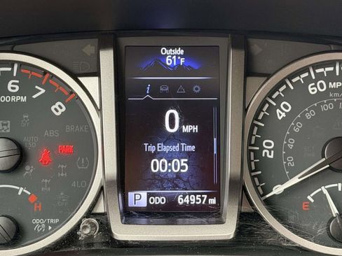 Certified 2023 Toyota Tacoma SR5 AWD/4WD image 12
