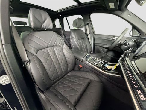 New 2026 BMW X5 xDrive40i w/ M Sport Package AWD/4WD image 57