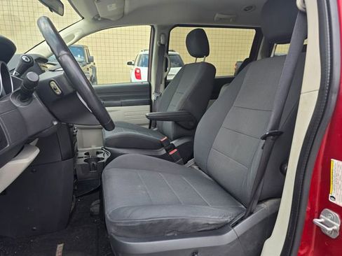 Used 2008 Dodge Grand Caravan SE image 10